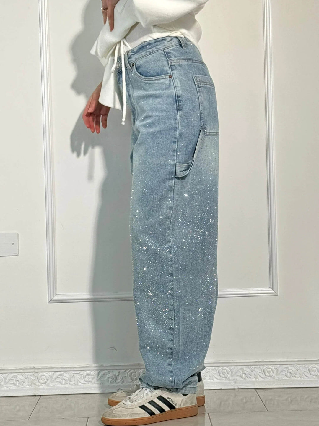 Violet™ | high-waisted trousers with wide legs and button pockets