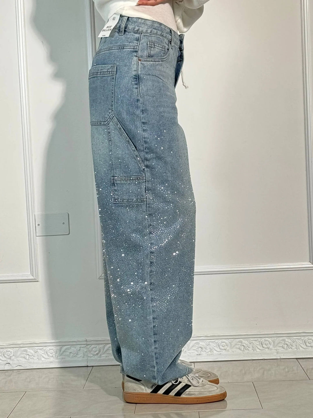 Violet™ | high-waisted trousers with wide legs and button pockets