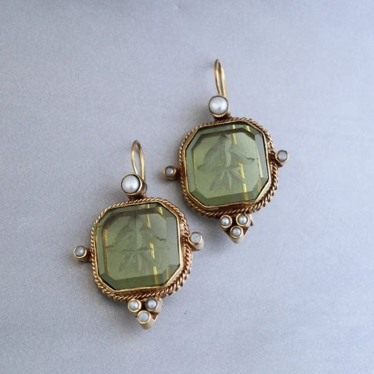 VINTAGE GREEN & PEARL EARRINGS