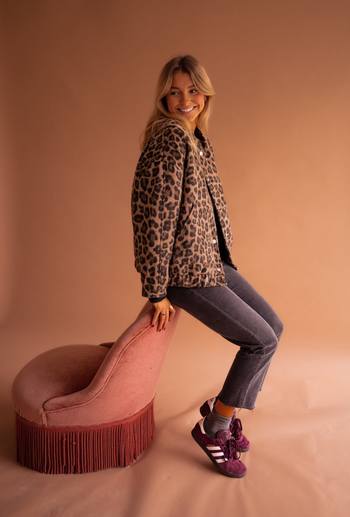 Luna™ | Trendy jacket with leopard print